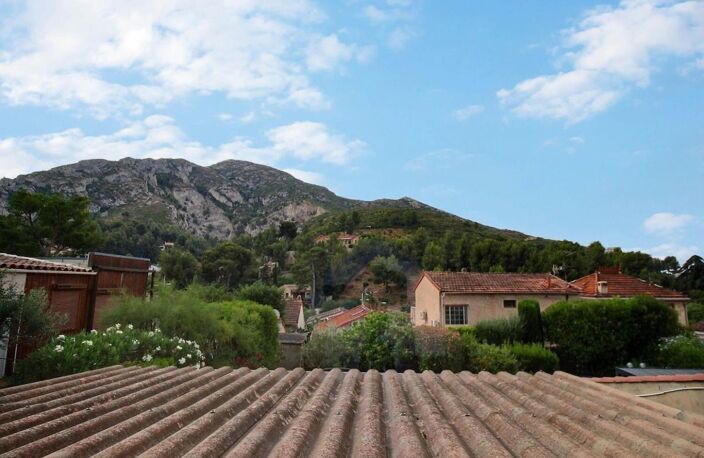 A VENDRE - MAISON T4 - JARDIN - GARAGE - STUDIO - SECTEUR HAUTS DE SAINT LOUP - 13010 MARSEILLE - — photo 5