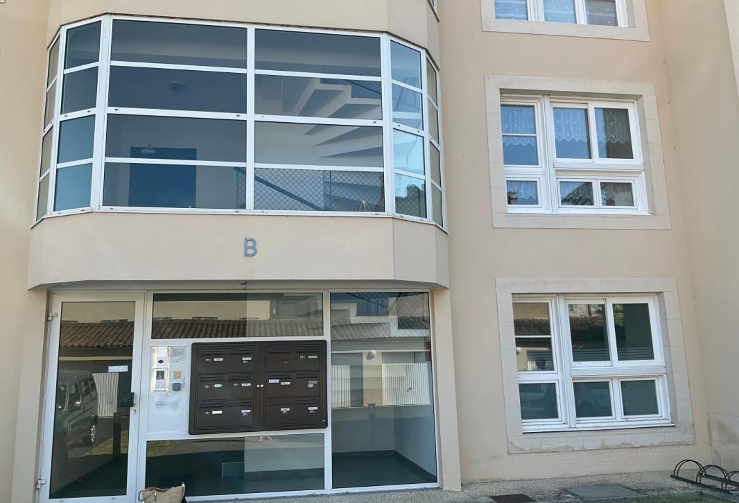 Appartement À Vendre — photo 1