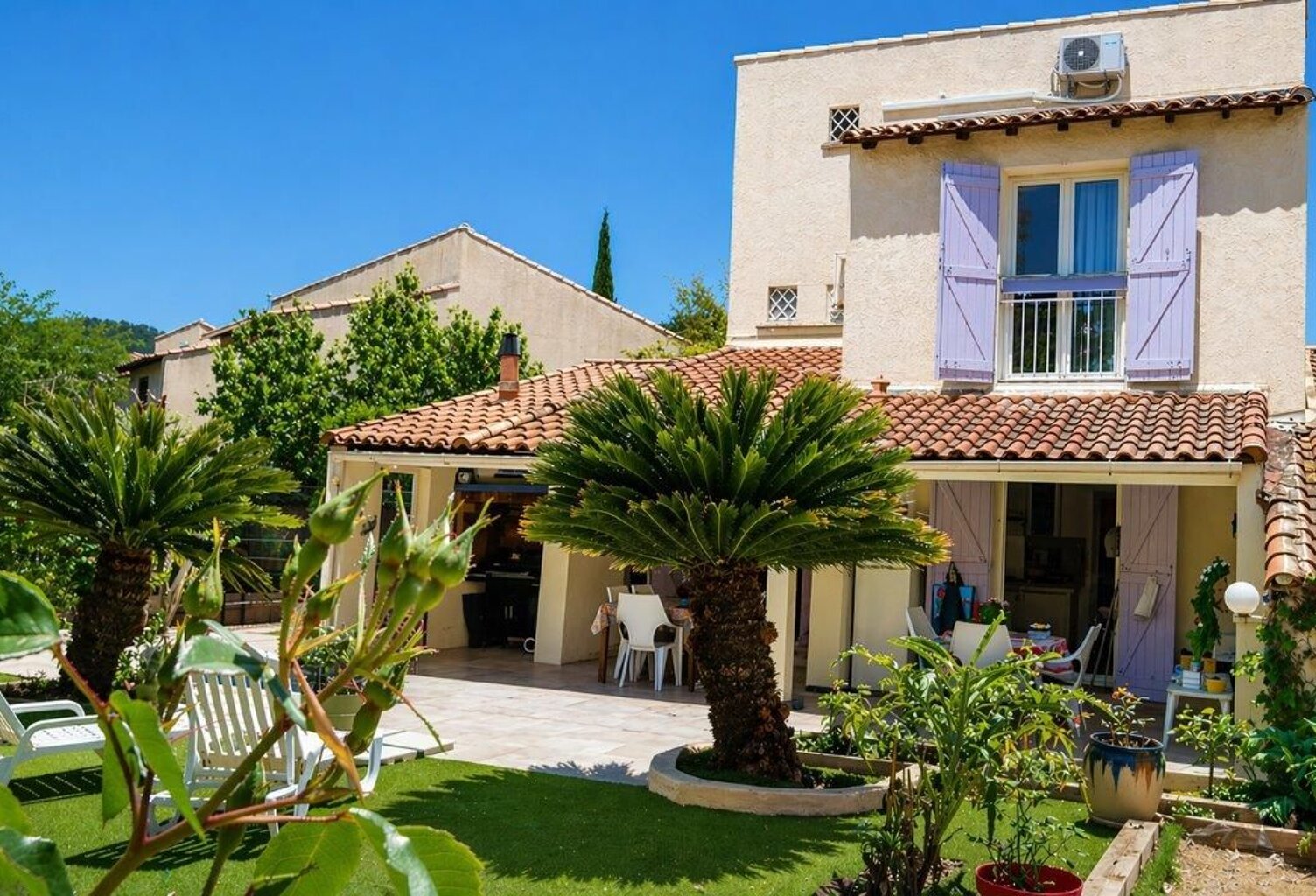 Maison À Vendre Individuelle T5 de 163m² Traversante - Jardin - Terrasses - Stationnement - Secteur Joseph Aiguier 13009 Marseille — photo 1