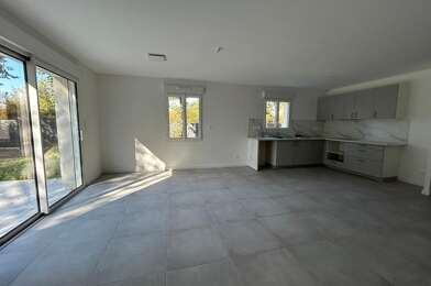 Maison 5 pièces 1570 €