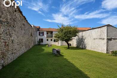 Maison 6 pièces 649899 €