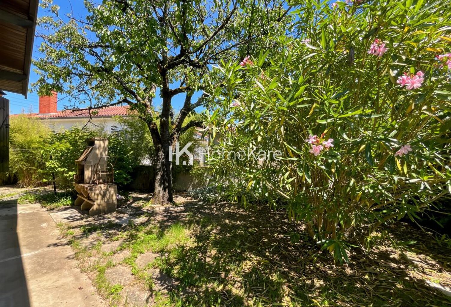 MAISON FAMILIALE AU GRAND POTENTIEL — photo 1
