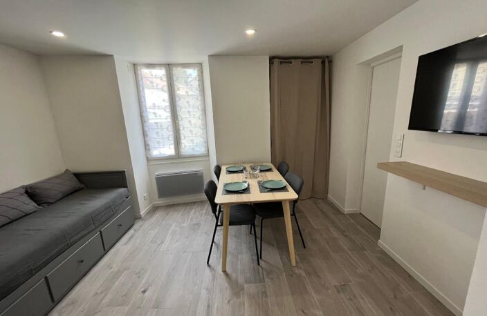 Appartement À Louer — photo 2