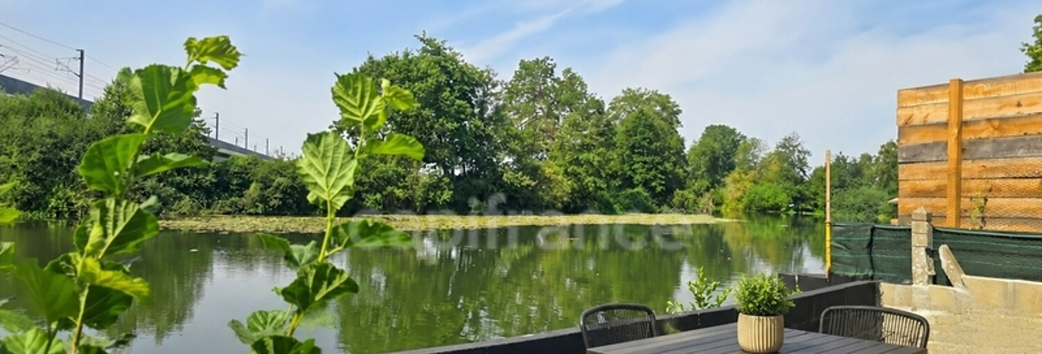 Maison  425 m² à vendre à Neuville-sur-Sarthe (72190)