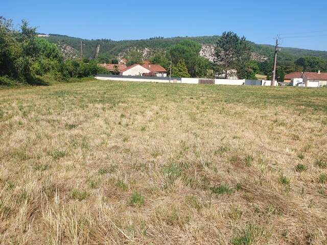 Terrain à vendre de 1 800,00 m² LANZAC (46) — photo du bien