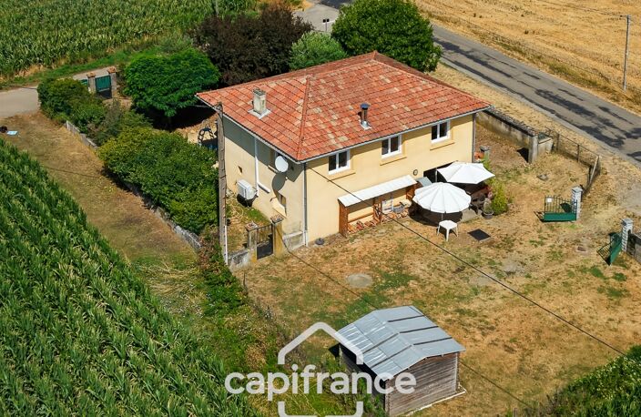 Chanas – Une maison familiale au cœur d'un environnement naturel privilégié composée de 6 pièces — photo 2