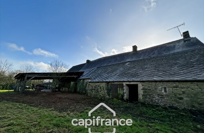 Longère en pierre à rénover avec dépendances et 6 000 m² de terrain — photo 3