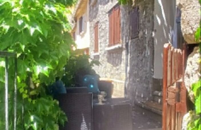 Maison de village pleine de charme avec vue – La Piarre (05) — photo 3