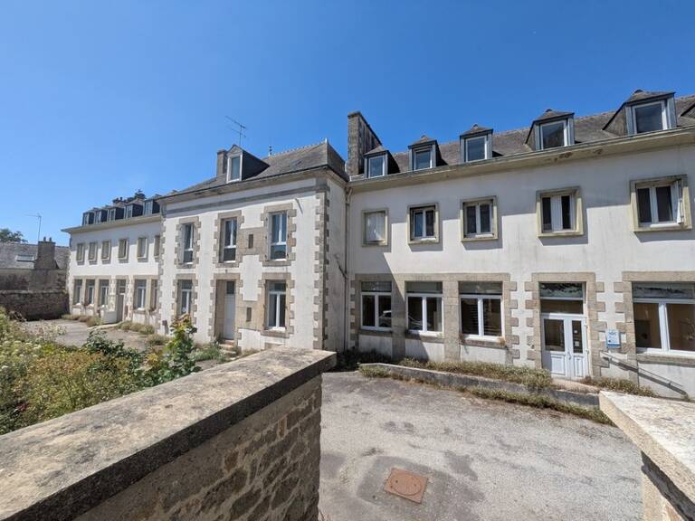 GUEMENE SUR SCORFF IMMEUBLE DE RAPPORT DE 600 M² ENVIRON SUR PARCELLE DE 830m² ENVIRON — photo 1