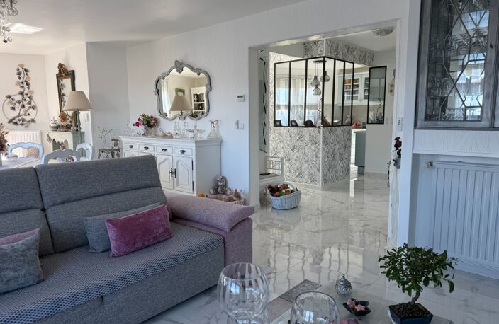 TARBES (65) - Dernier étage - Appartement d'exception de 130 m2 avec balcons — photo 3