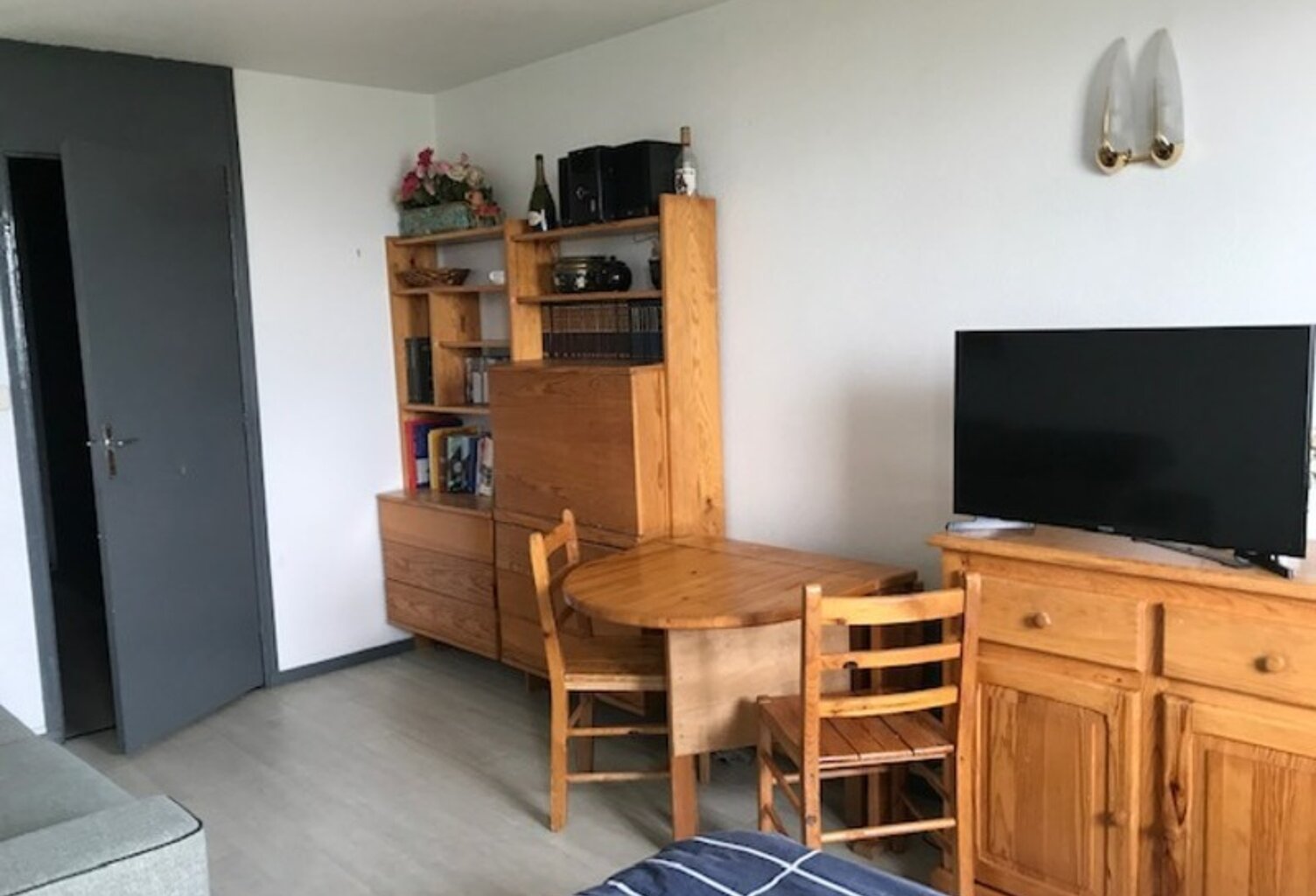 Studio au pied des pistes avec balcon et cellier dans la station de la MONGIE dans les Hautes Pyrénées — photo 1