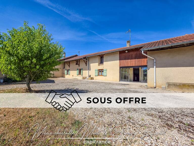 Longère avec double garage et dépendances — photo 1