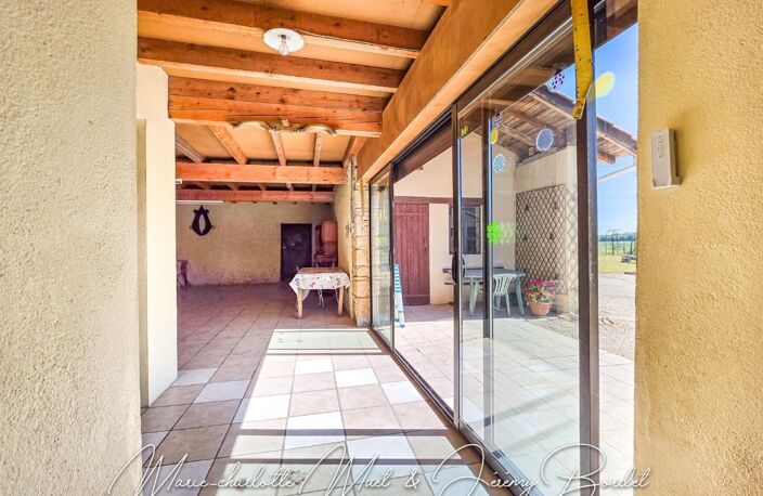 Longère avec double garage et dépendances — photo 4