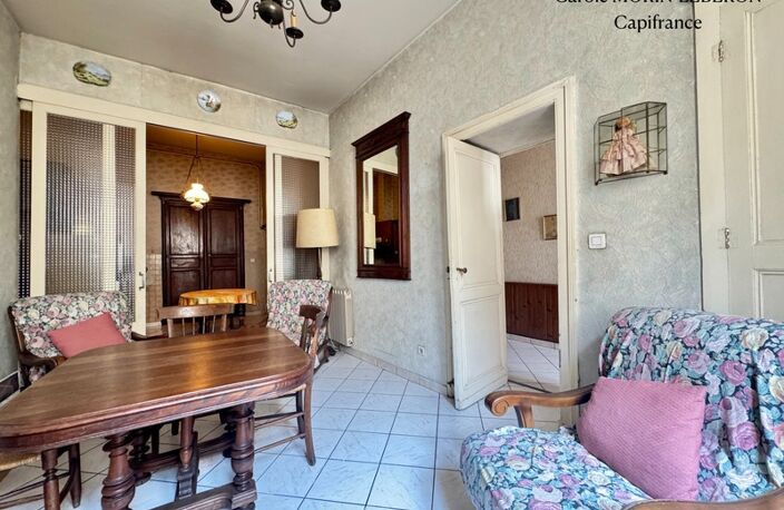 Maison en pierre à rénover, 3 chambres, garage et cour — photo 3