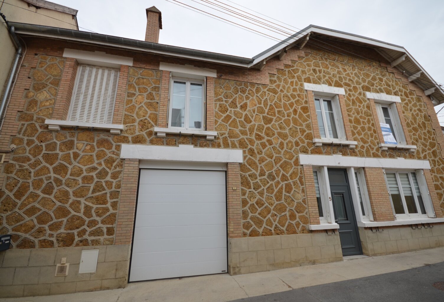 À 10 min d’Epernay (51) à vendre ancienne maison de vigneron entierrement rénovée — photo 1