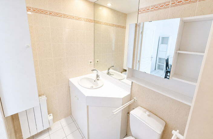 À vendre – T1 bis avec terrasse et cave à Ciboure — photo 5