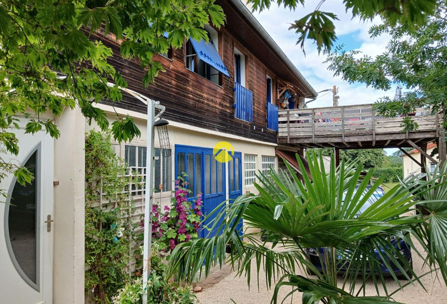 2 maisons et grands garages — photo 1