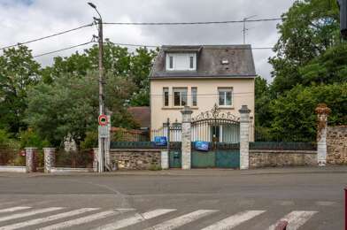 Maison  75000 €