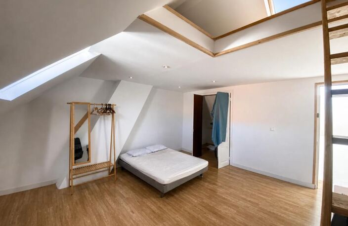 Entre patrimoine et vie de quartier — Maison 4 pièces de 105 m² — photo 3