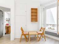Superbe studio meublé et rénové sur cour – Jules Joffrin — photo 4