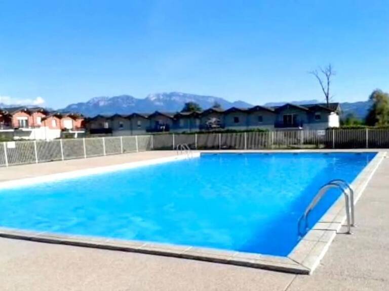 Appartement T3 de 58,27 m² avec balcon et piscine — photo 1