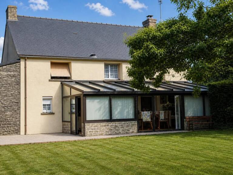 Maison de 7 pièces de 152 m² à Bains-sur-Oust — photo 1