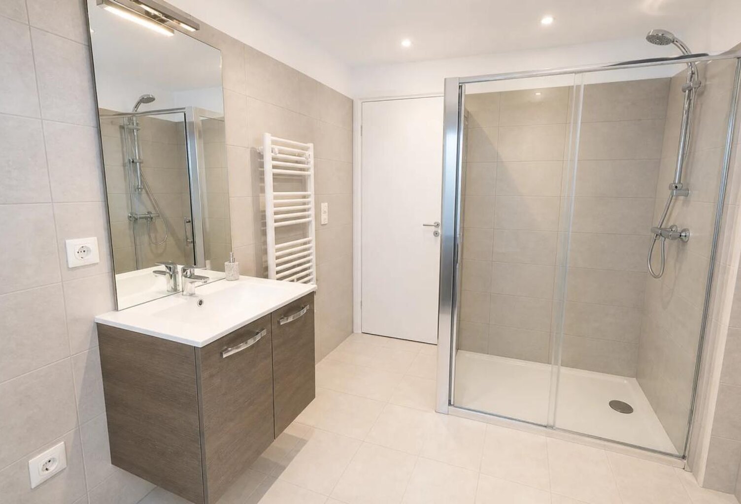 Appartement 2 pièces de 44 m² à Mont-Saint-Aignan — photo 1