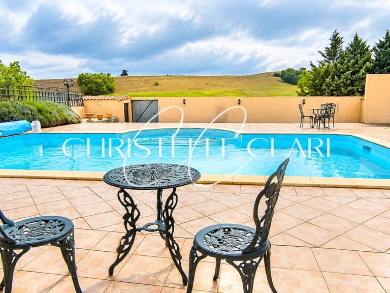 Domaine 374 m² sur terrain de 3,59 ha — photo 1