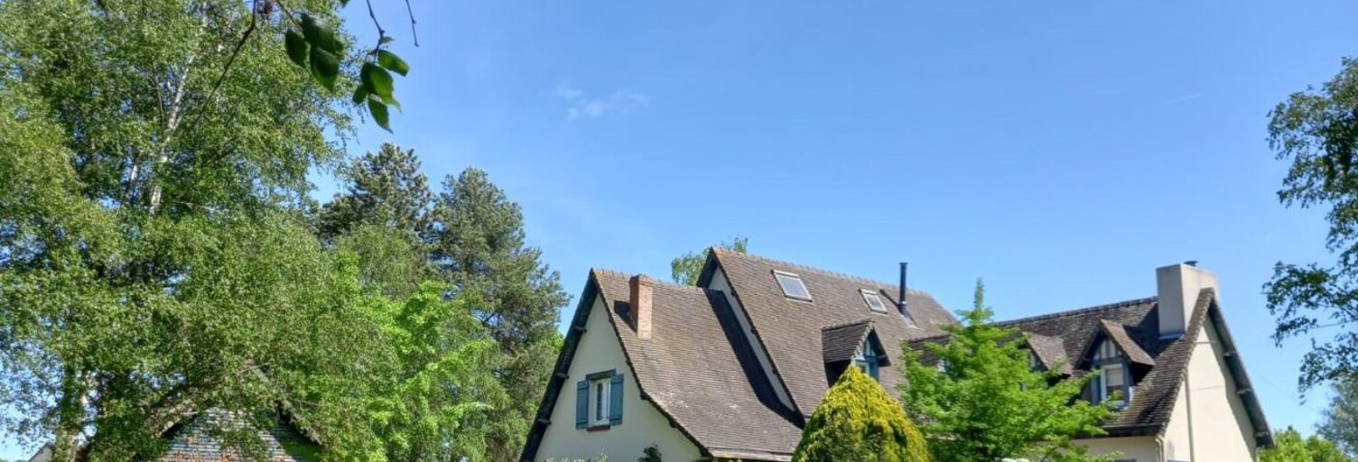 Maison 9 Pièces 230 m² à vendre à Saint-Pierre-en-Auge (14170)