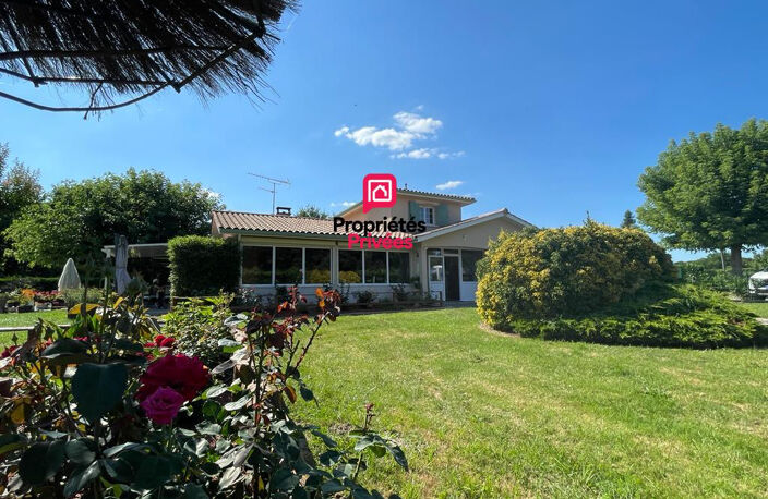 Propriété familiale avec piscine chauffée et parc arboré — photo 2