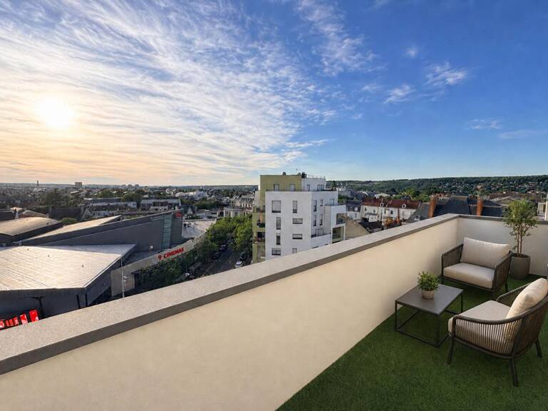 EXCLUSIVITÉ - Appartement d'exception au dernier étage avec terrasse panoramique de 30 m² - Mantes-la-Jolie Centre — photo 1