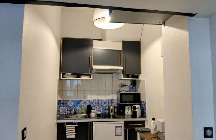 Grand studio rénové, dans une rue adjacente à la rue de Vaugirard — photo 3