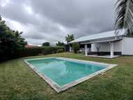 Belle villa familiale de 122 m² avec piscine sur terrain arboré  de 700 m² à Saint-Benoît (97470) — photo 2