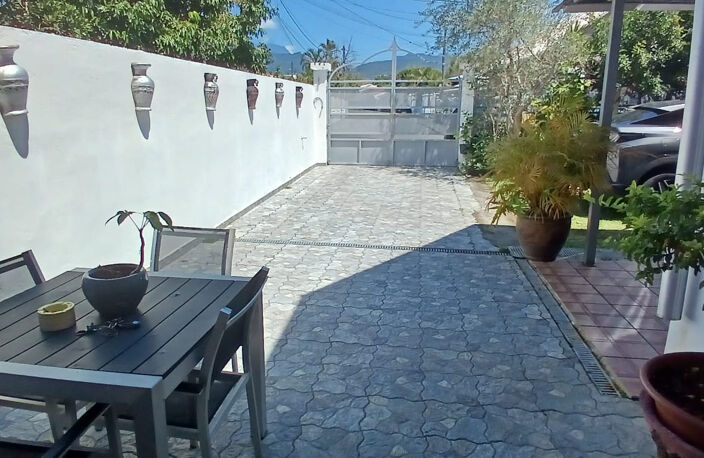 "Superbe villa spacieuse et lumineuse de 350 m² dans un quartier résidentiel de Ravine Creuse Saint André — photo 4