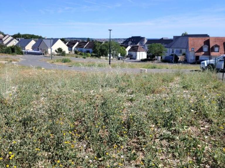 Vendôme sud, terrain viabilisé avec vue imprenable sur la ville — photo 1