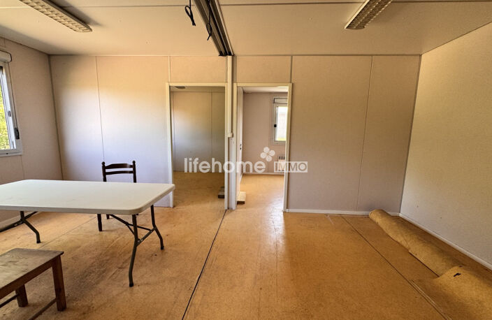 Entrepot 600 m² + Bureaux et terrain de près de 3500 m² — photo 5