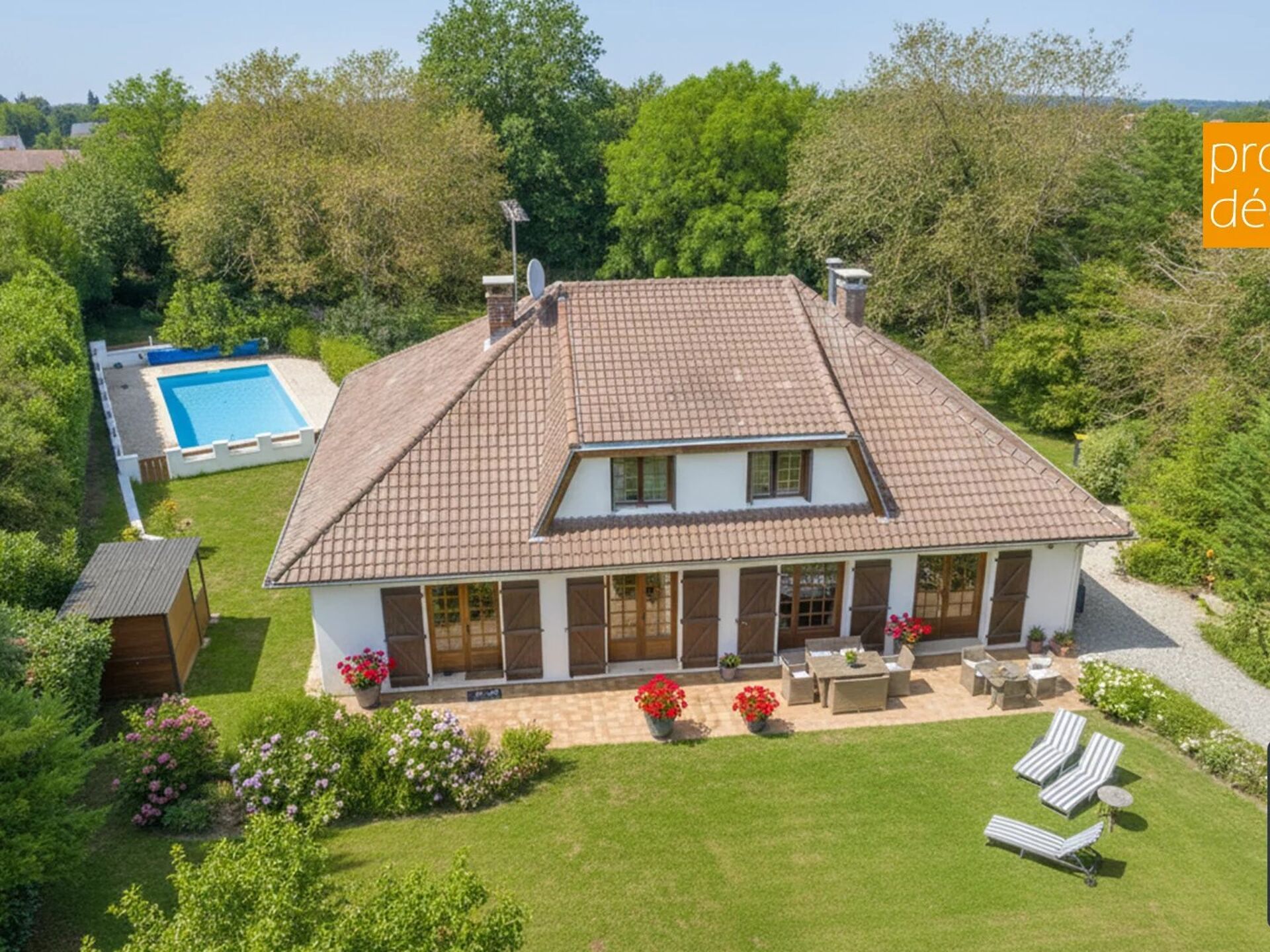 Acheter maison de 7 pièces 170 m² 520 000 € à Saint-Genis-Laval (69230) : une annonce Arthurimmo.com — 2