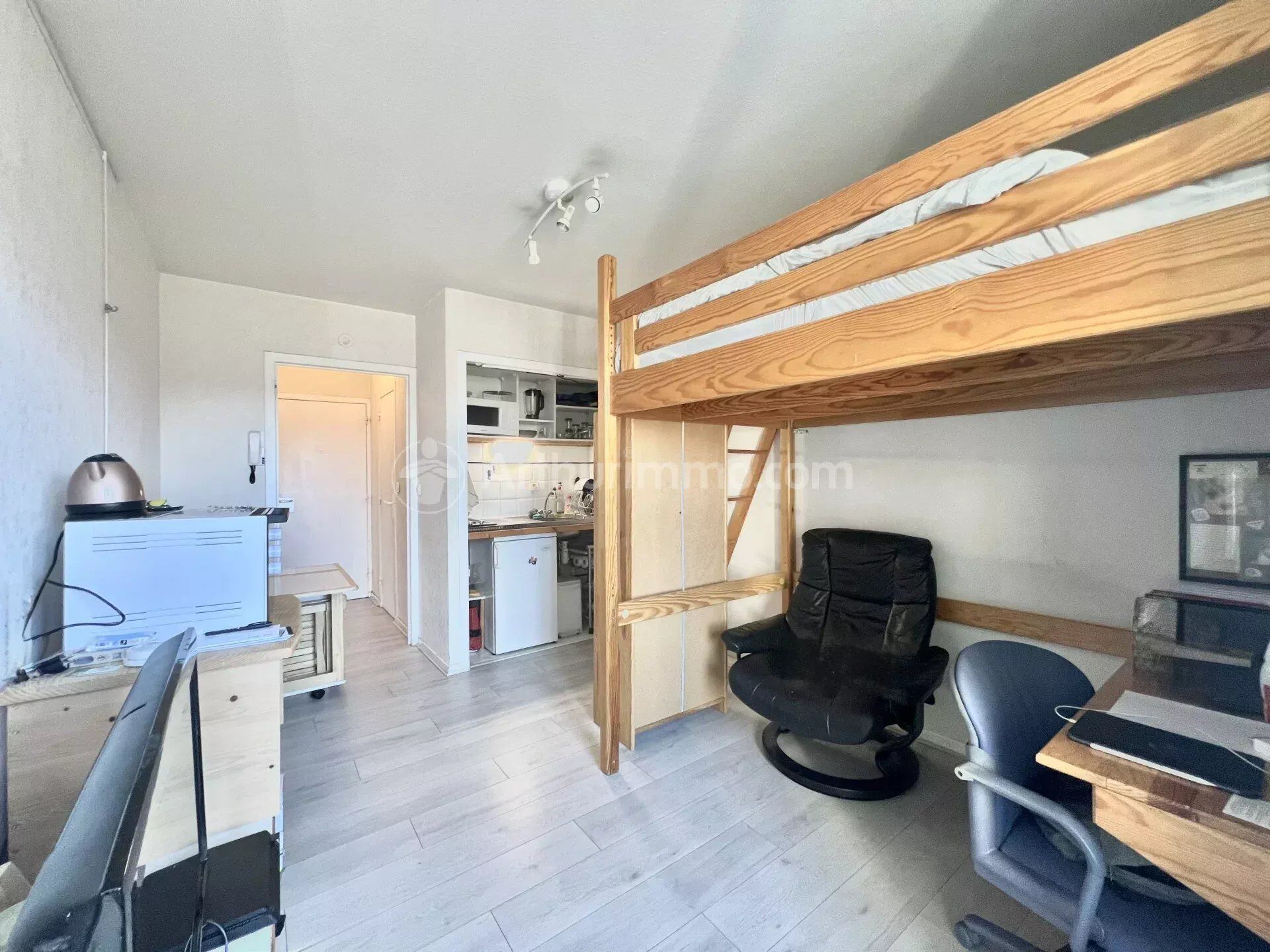 Appartement 1 pièce 17 m² · à Clermont-Ferrand · 17 m² · 450 €/mois
