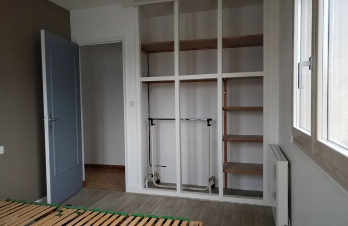 APPARTEMENT 1ER ÉTAGE – 4 PIÈCES – 3 CHAMBRES – SOUPPES-SUR-LOING — photo 4