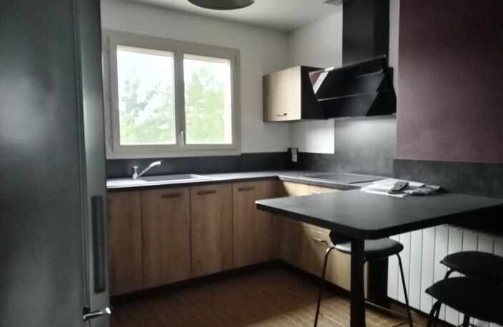 APPARTEMENT 1ER ÉTAGE – 4 PIÈCES – 3 CHAMBRES – SOUPPES-SUR-LOING — photo 5