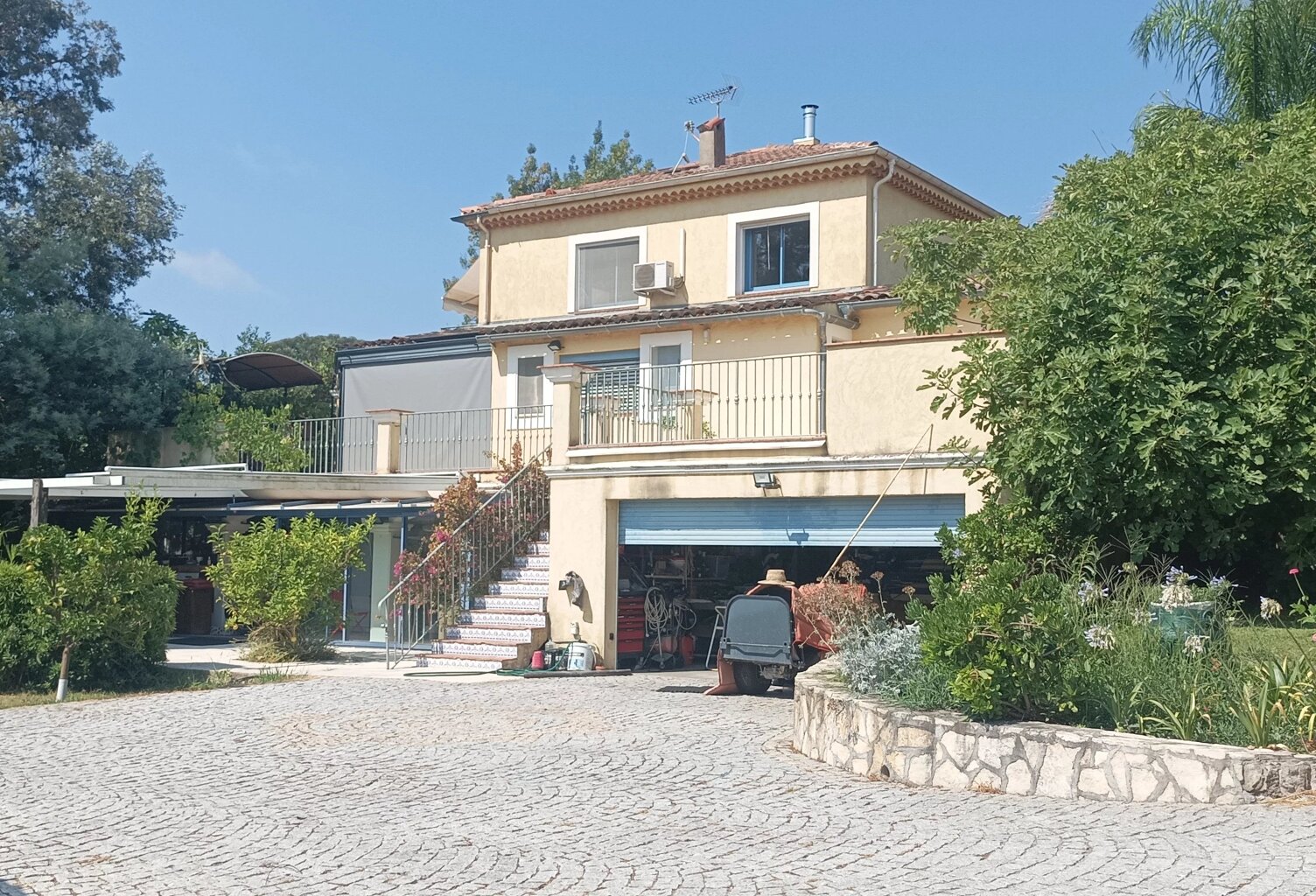 VILLA  AU CALME — photo 1