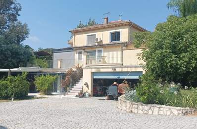 VILLA  AU CALME — photo du bien