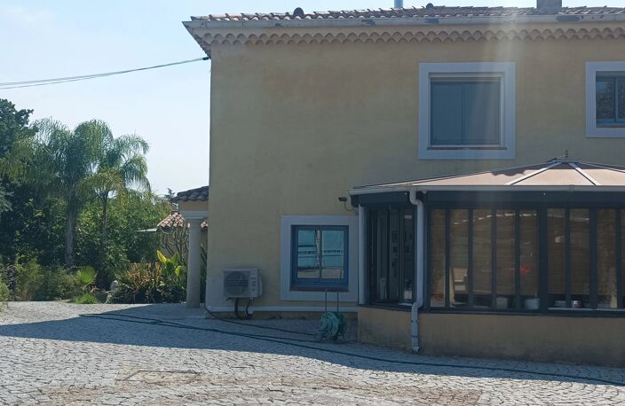 VILLA  AU CALME — photo 4