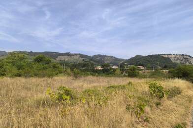 Terrain  92900 €