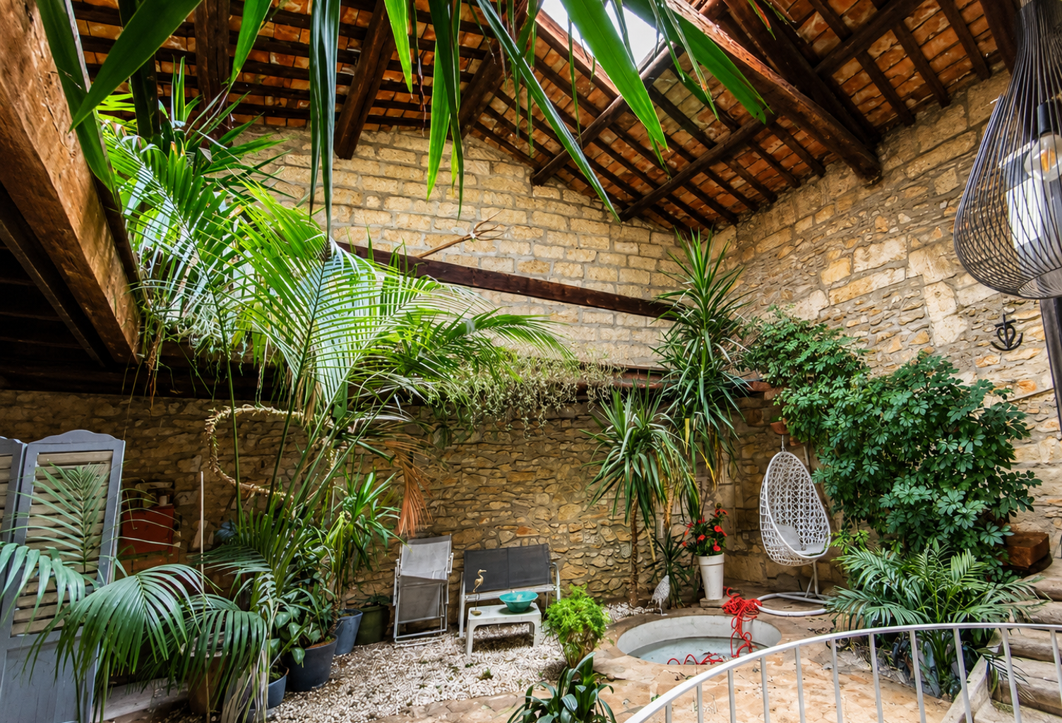 Immeuble de rapport avec Maison vigneronne et  locaux proche — photo 1
