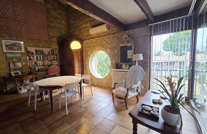 Immeuble de rapport avec Maison vigneronne et  locaux proche — photo 4