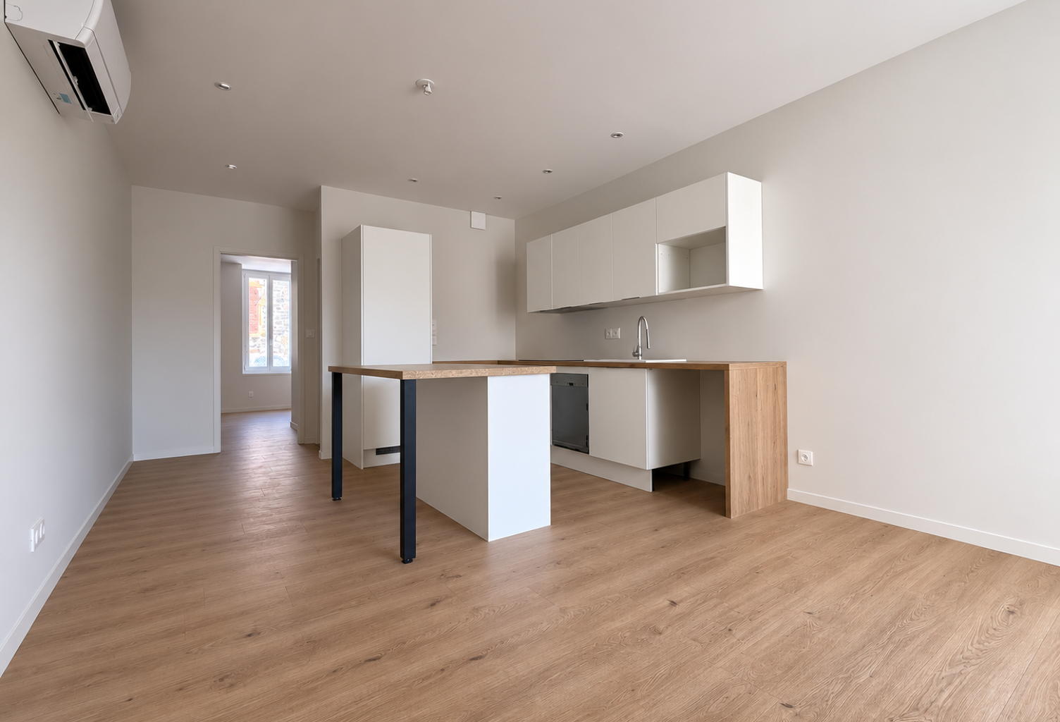 Appartement rénové à neuf - Saint Forgeux — photo 1