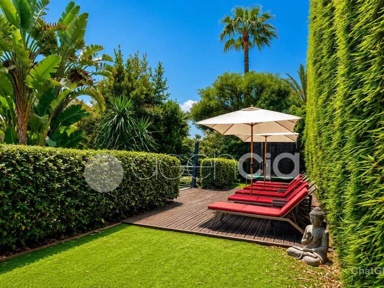 Rare propriété avec jardin privé et piscine — photo 1