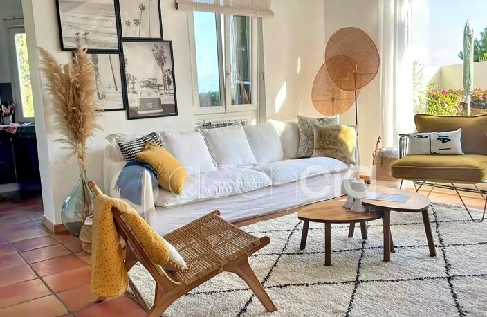 Rare propriété avec jardin privé et piscine — photo 4