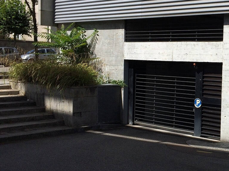 PARKING PROCHE MAIRIE ET FAC DE DROIT LIMOGES — photo 1